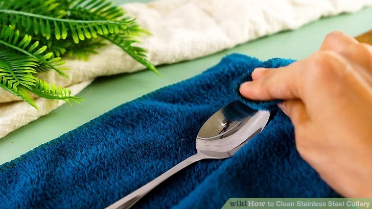 lam-sach-dao-keo-inox-bang-cach-nao-2