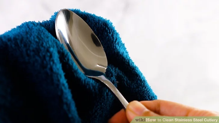 lam-sach-dao-keo-inox-bang-cach-nao-5