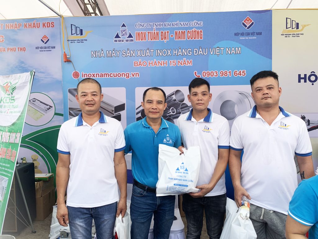 chuc-mung-le-ra-mat-hoi-nganh-cua-phu-tho-thanh-cong-tot-dep